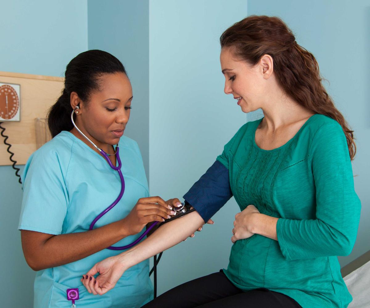 pregnant woman-blood pressure